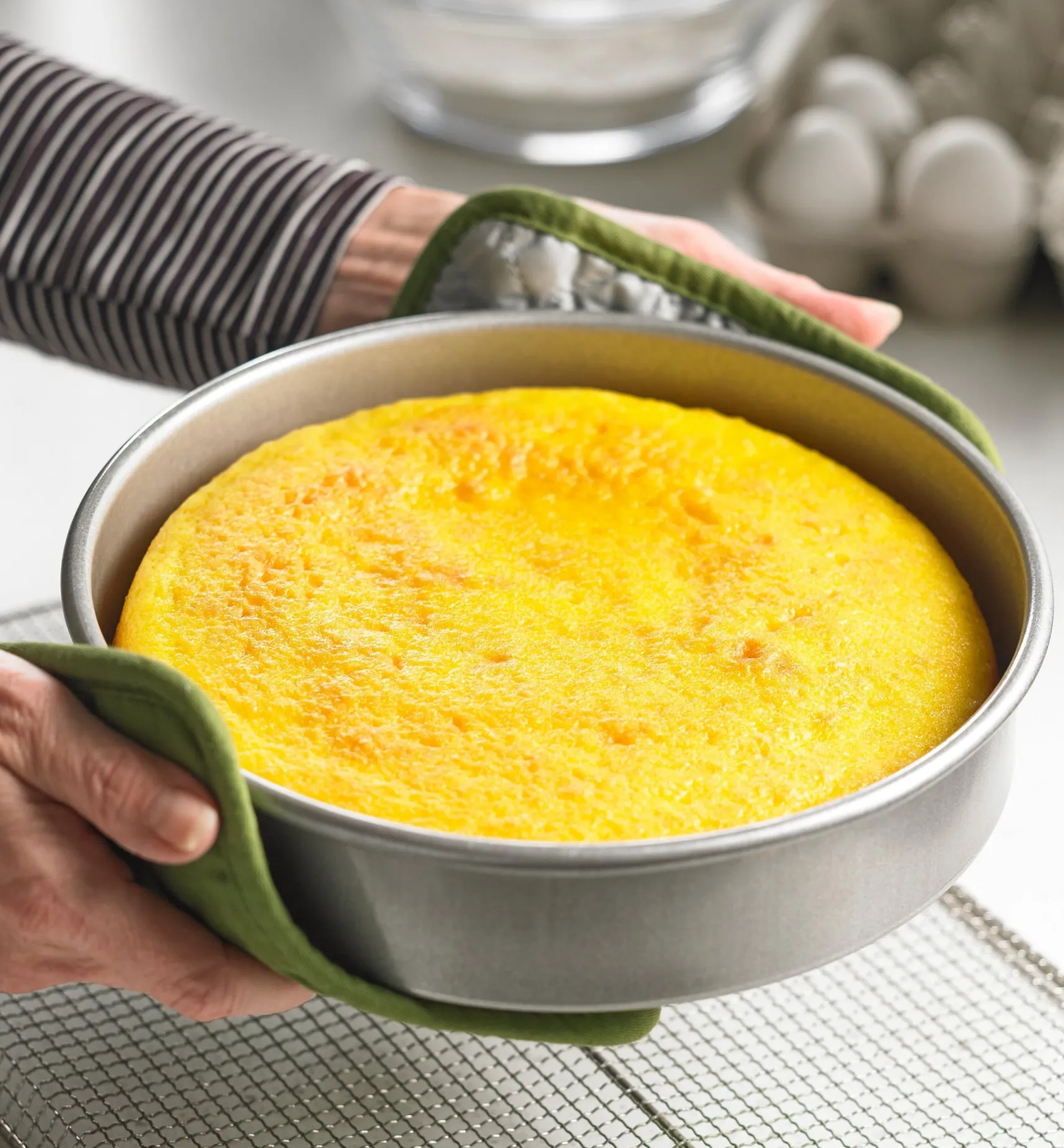 Discount 9" Round Cake Pan Bakeware