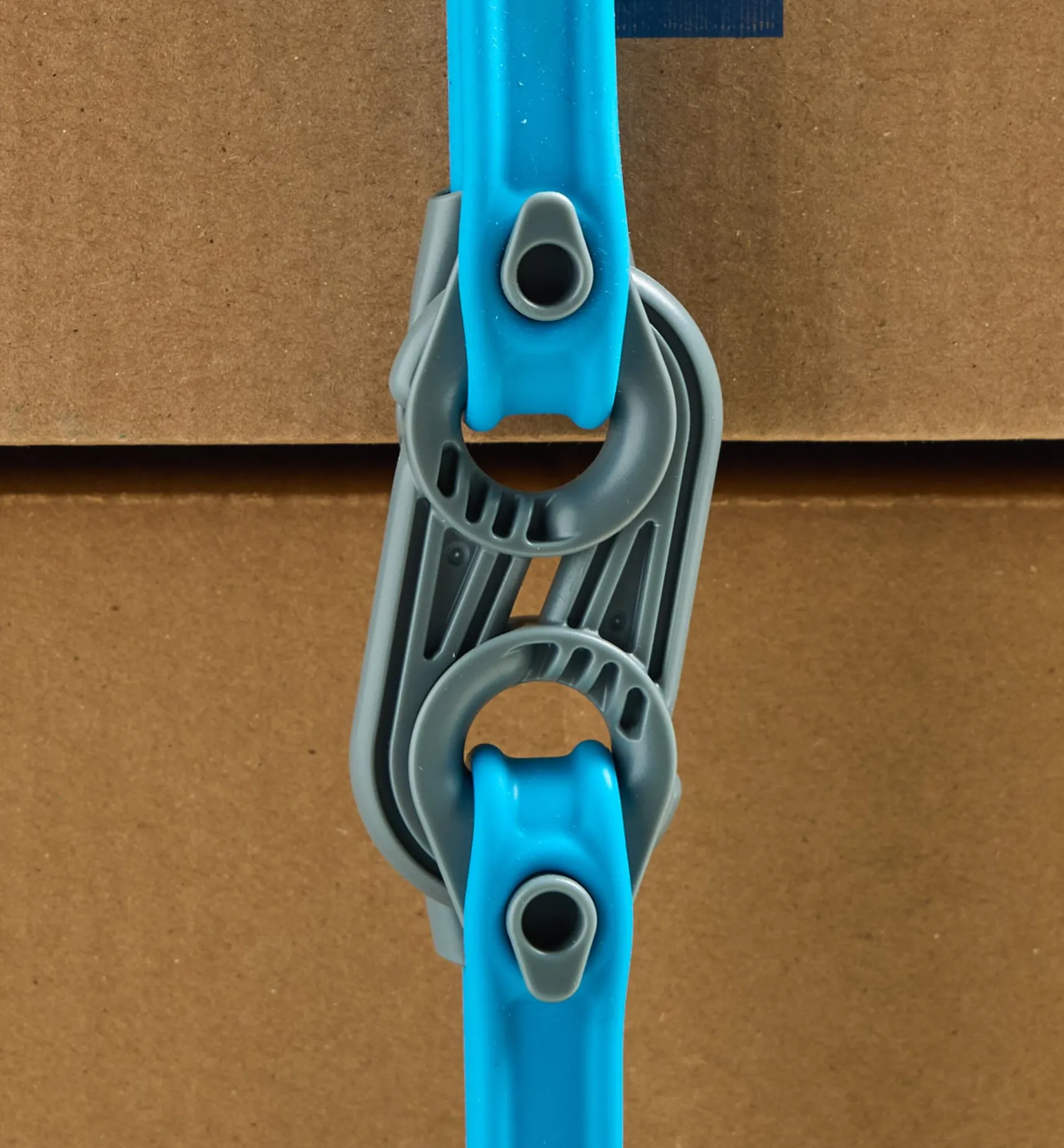 Outlet Adjustable Light-Duty Bungee Straps Storage & Organization