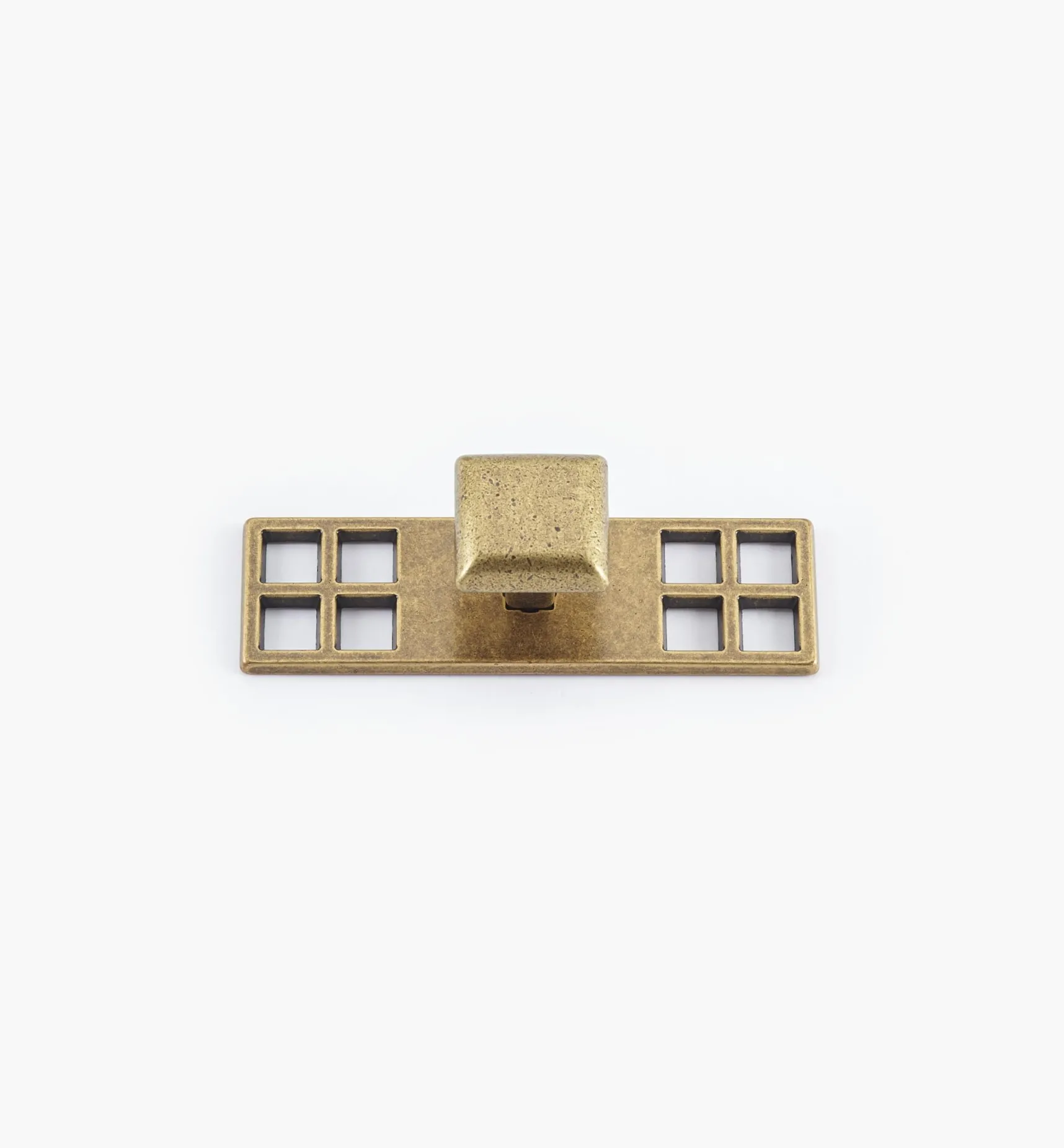 New Arts And Crafts I Escutcheon/Knob Knobs