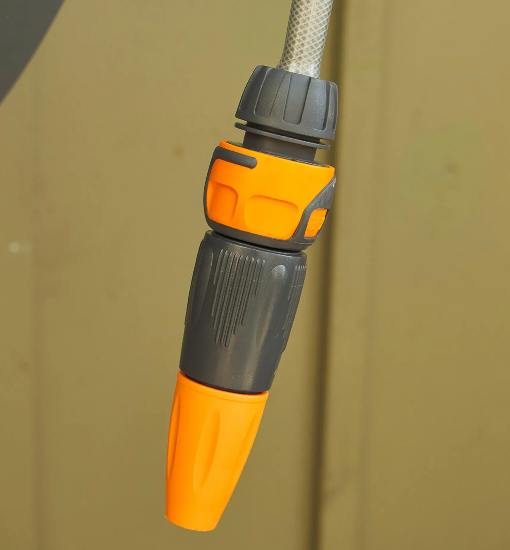 Best Auto-Retracting Hose Reel Hoses & Accessories