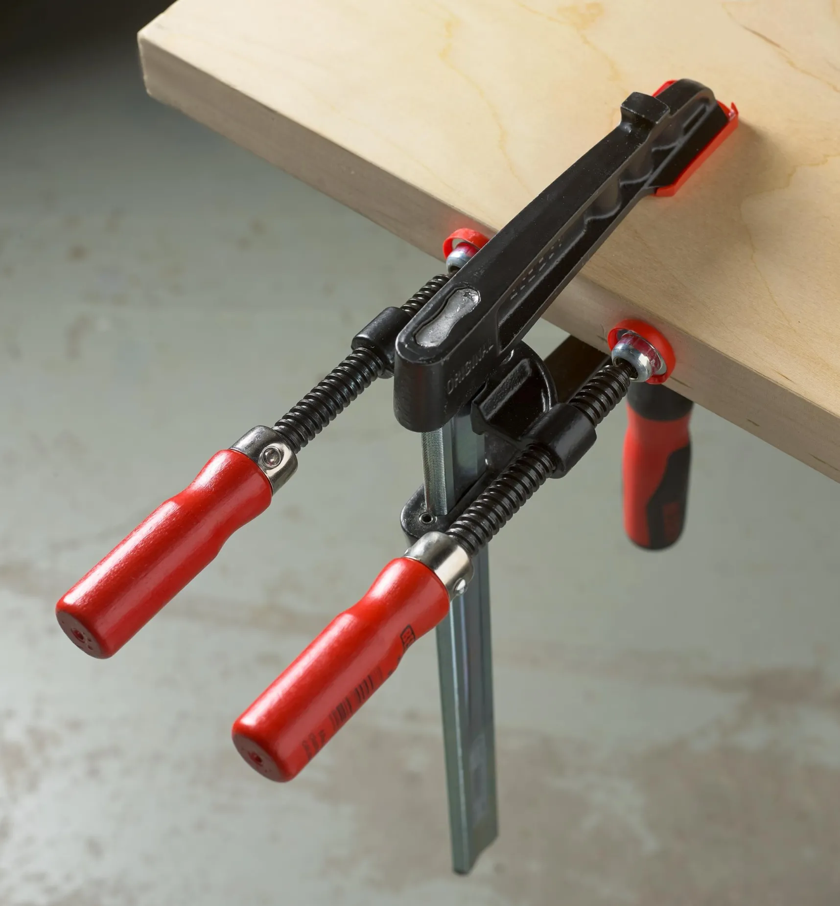 Outlet Bessey Dual-Spindle Edge Clamp Hand Tools