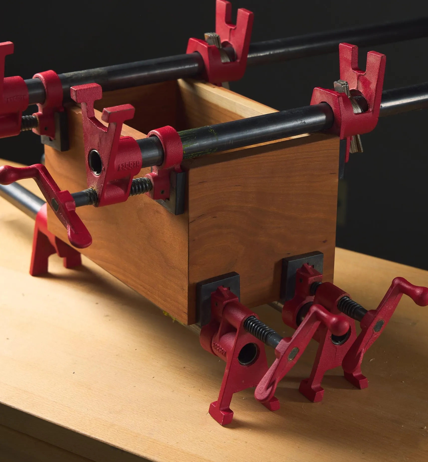 Outlet Bessey "H" Pipe Clamp Hand Tools