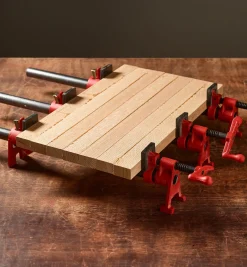 Outlet Bessey