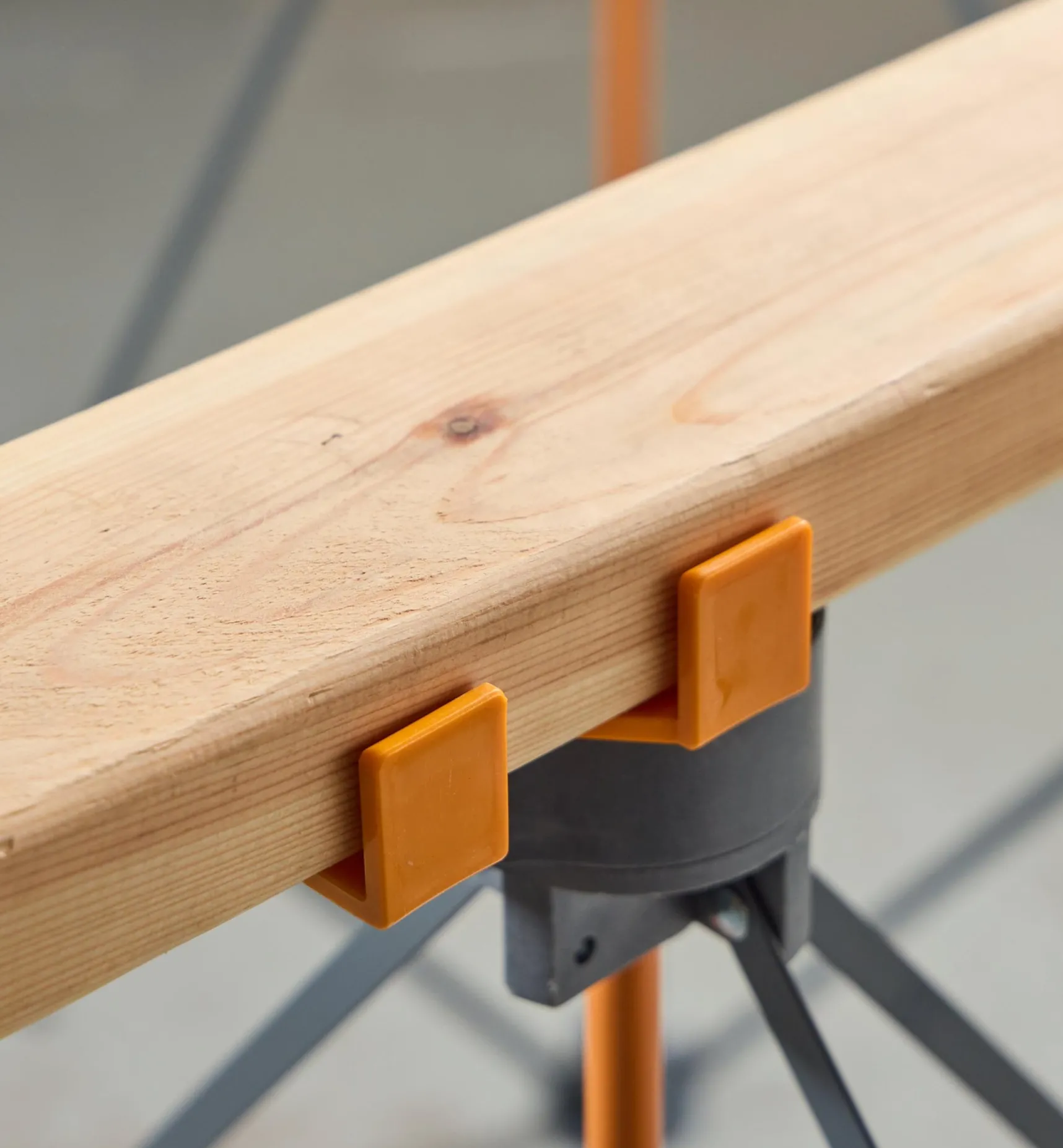 Outlet Bora Centipede Table Workshop