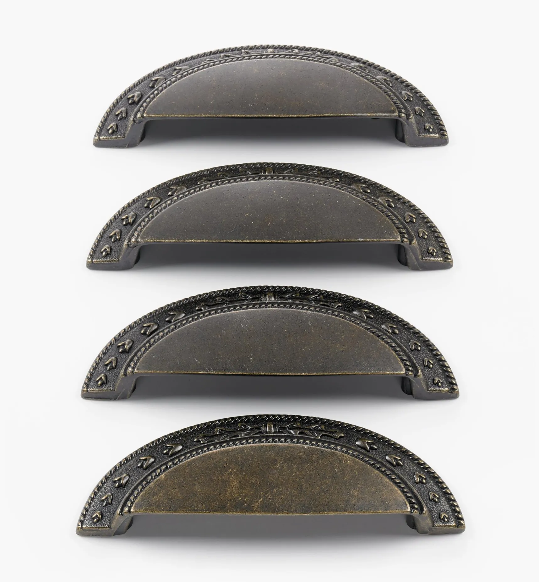 Best Chartres Cup Pull & Knob Handles