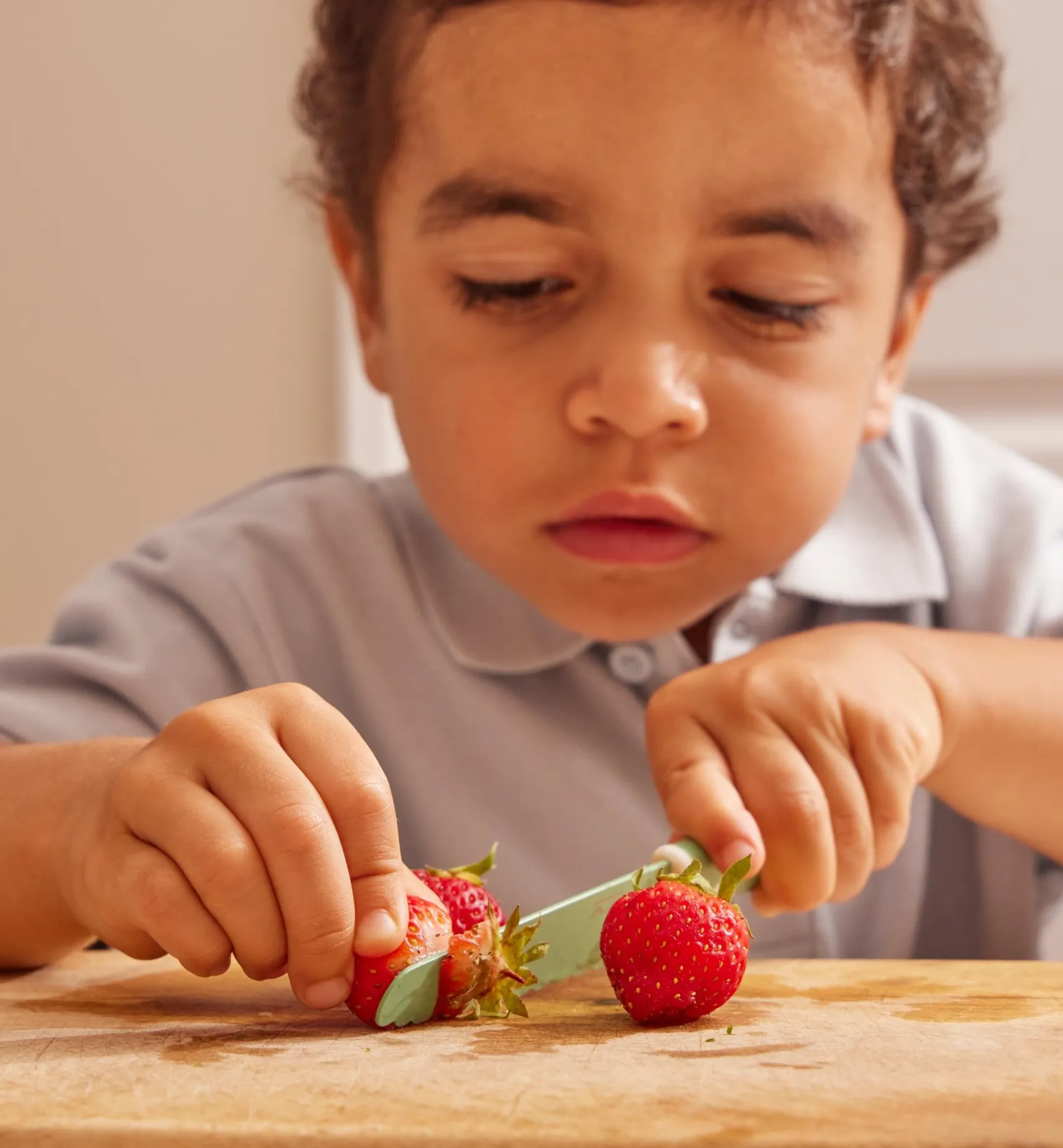 Outlet Child-Safe Knife Knives & Cutlery