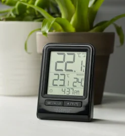 Outlet Compact Wireless Thermometer Weather Measurement
