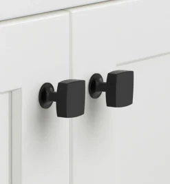Outlet Everett Square Knob Knobs