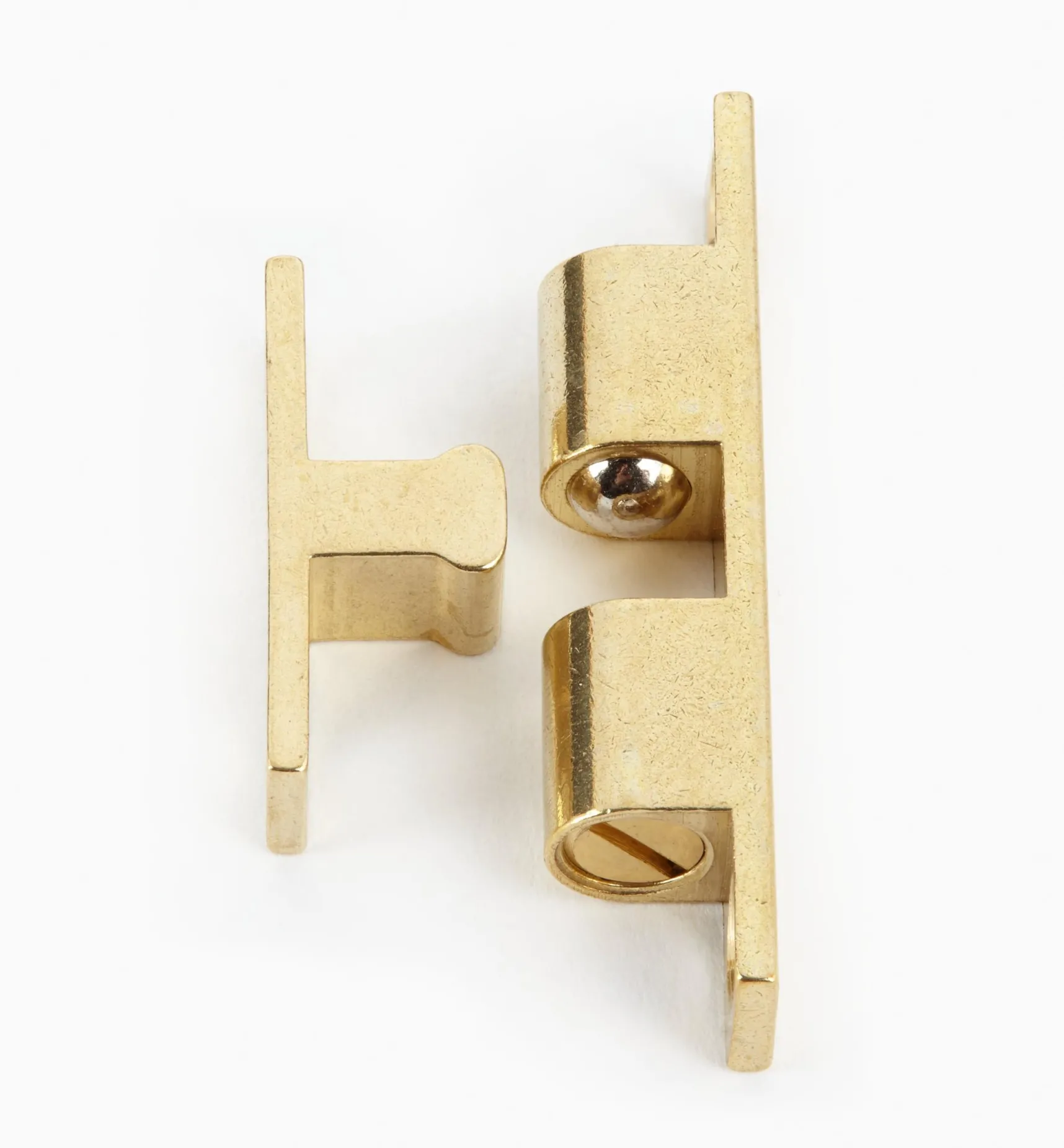 Clearance Extruded Double-Ball Catches Catches