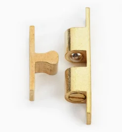 Clearance Extruded Double-Ball Catches Catches