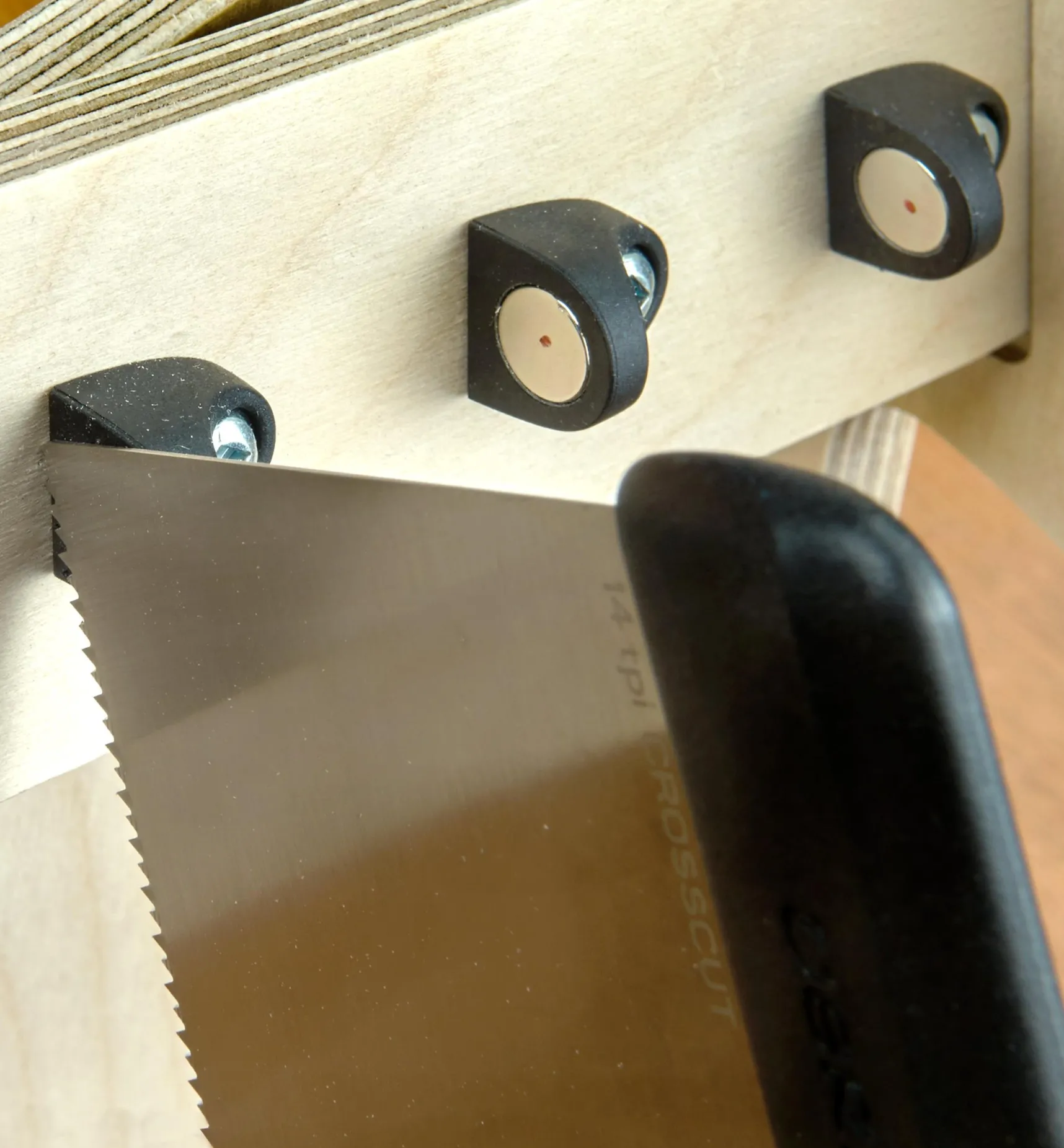 Online Four-Saw Till Workshop