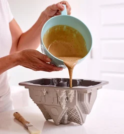 Gingerbread House Bundt Pan Bakeware