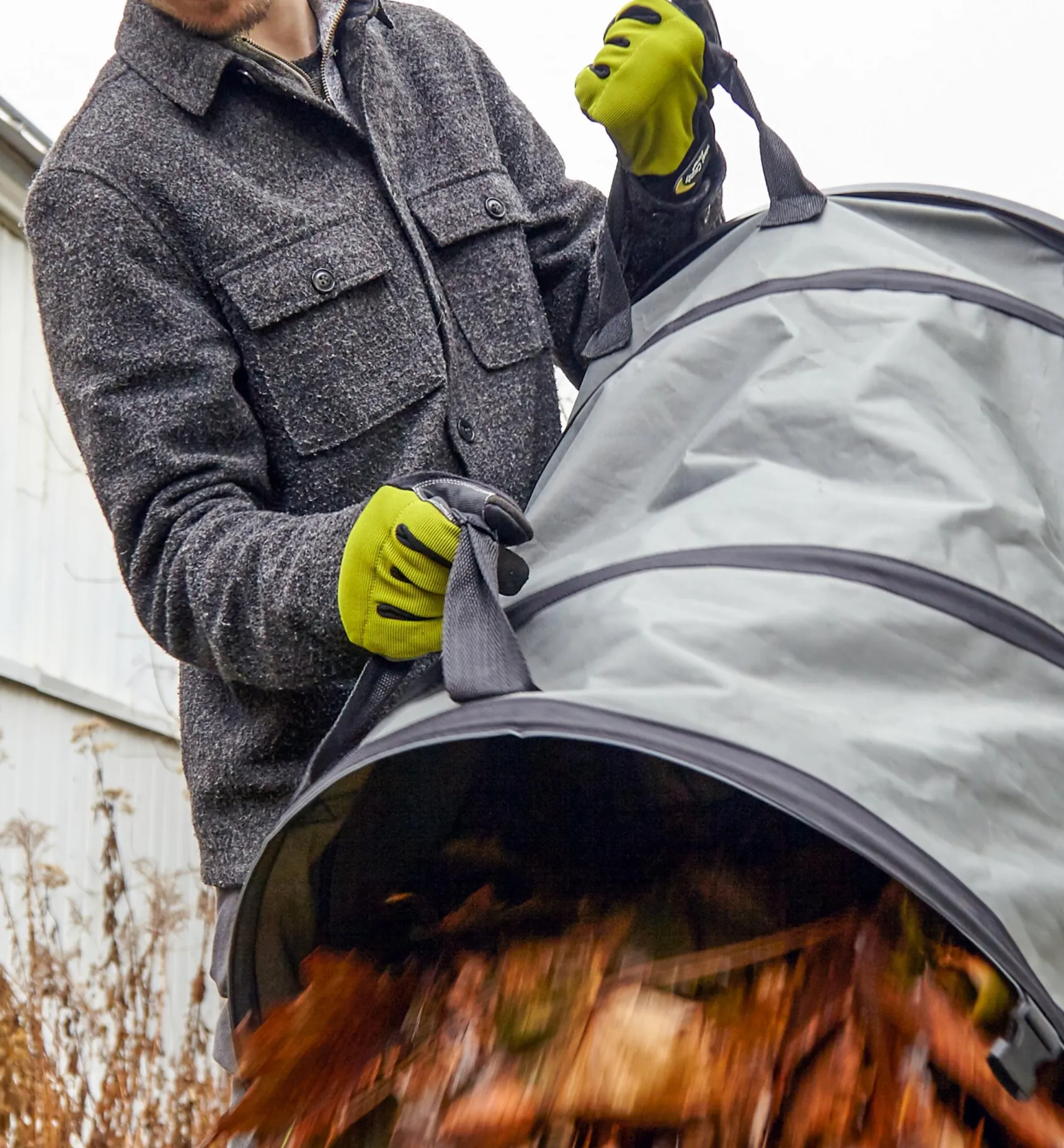 Discount Hard-Bottom Pop-Up Tote Garden Care