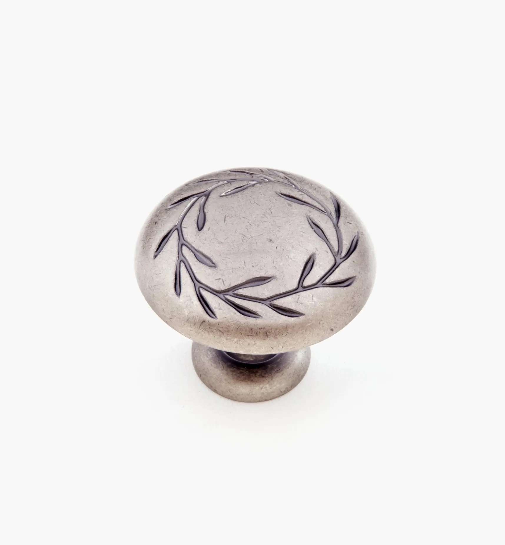 Outlet Inspirations Leaf Motif Knobs Knobs