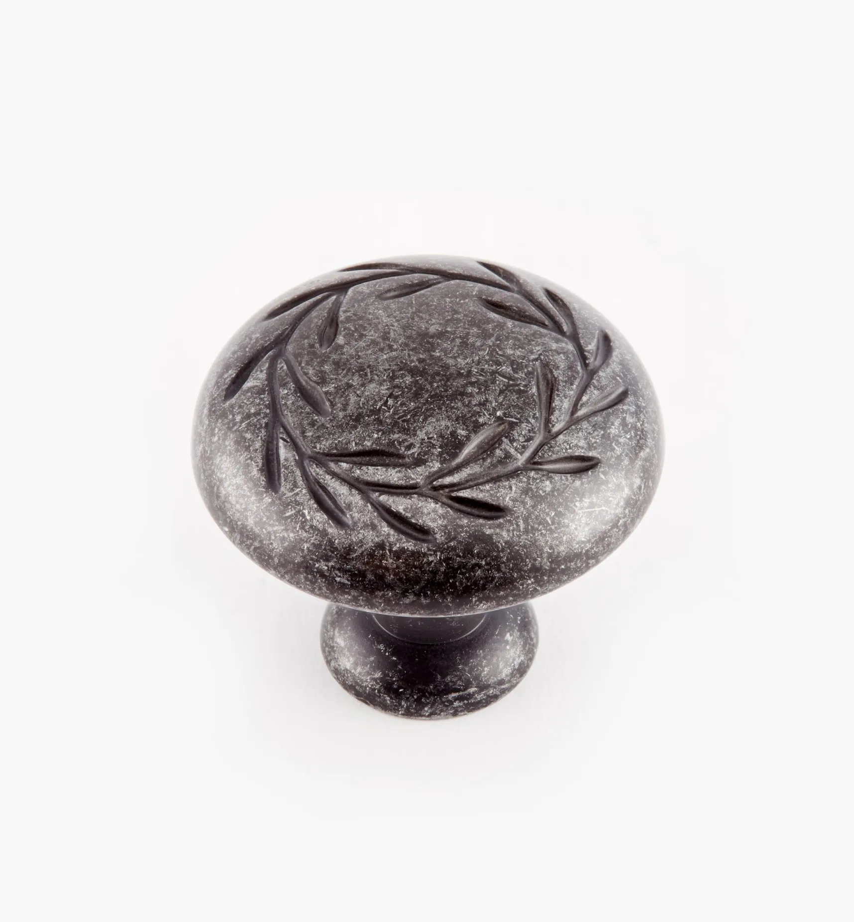 Outlet Inspirations Leaf Motif Knobs Knobs