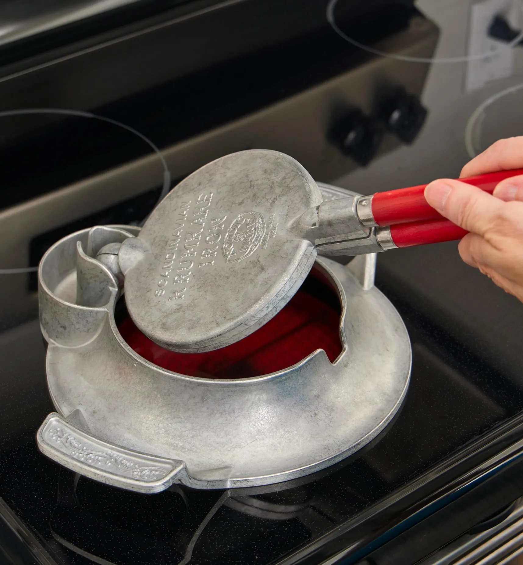 Sale Krumkake & Pizzelle Iron Cookware