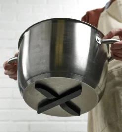 Hot Magnetic Trivet Serveware