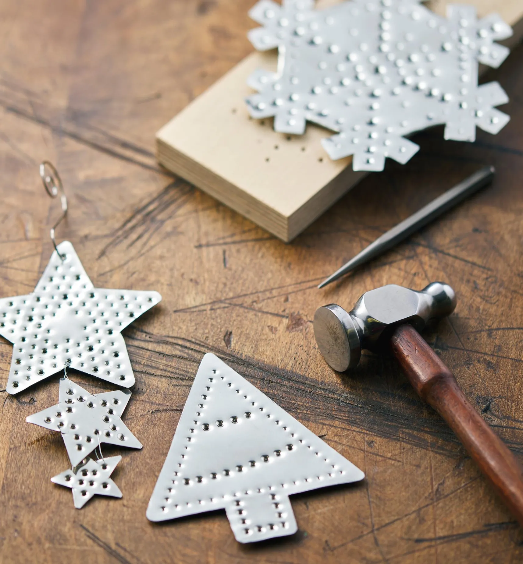 Best Make It Yourself Pierced-Tin Ornaments Kit Supplies