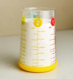 Outlet Measuring Glasses Measurement