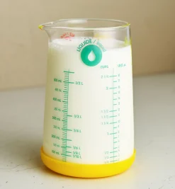 Outlet Measuring Glasses Measurement