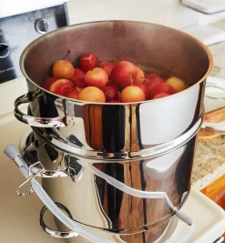Hot Mehu-Liisa Steamer/Juicer Canning & Preserving