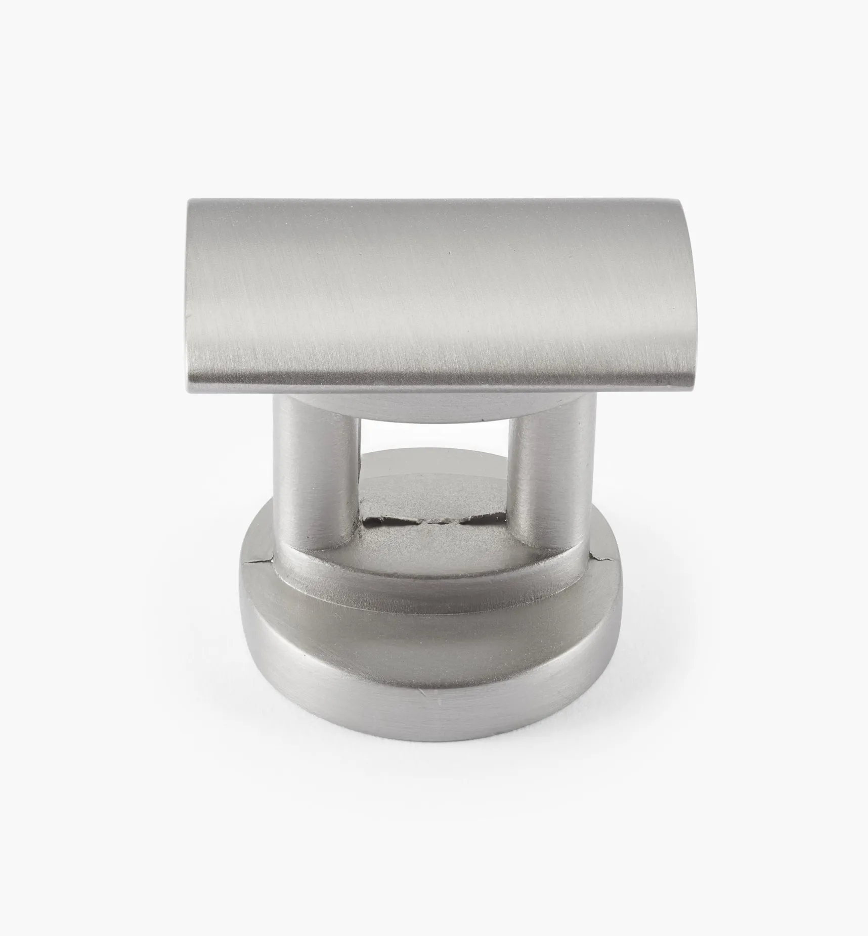 Outlet Monarch Knob Knobs