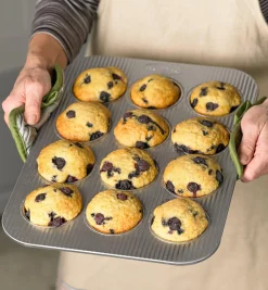 Clearance Muffin Pan Bakeware