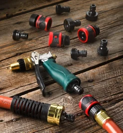 Outlet 12-Piece Quick-Connect Set Hoses & Accessories