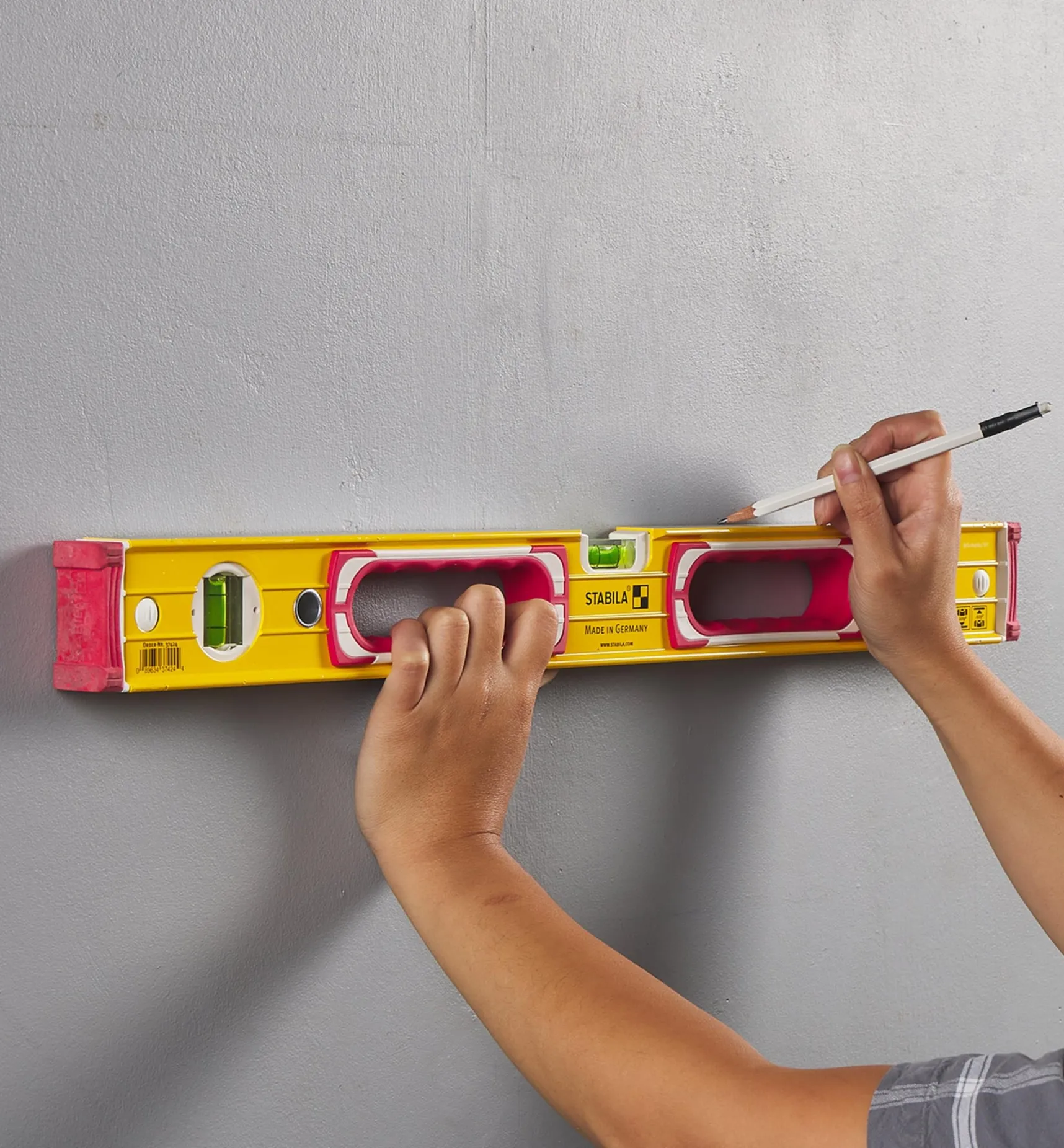 New Stabila 24" Heavy-Duty Level Marking & Measuring