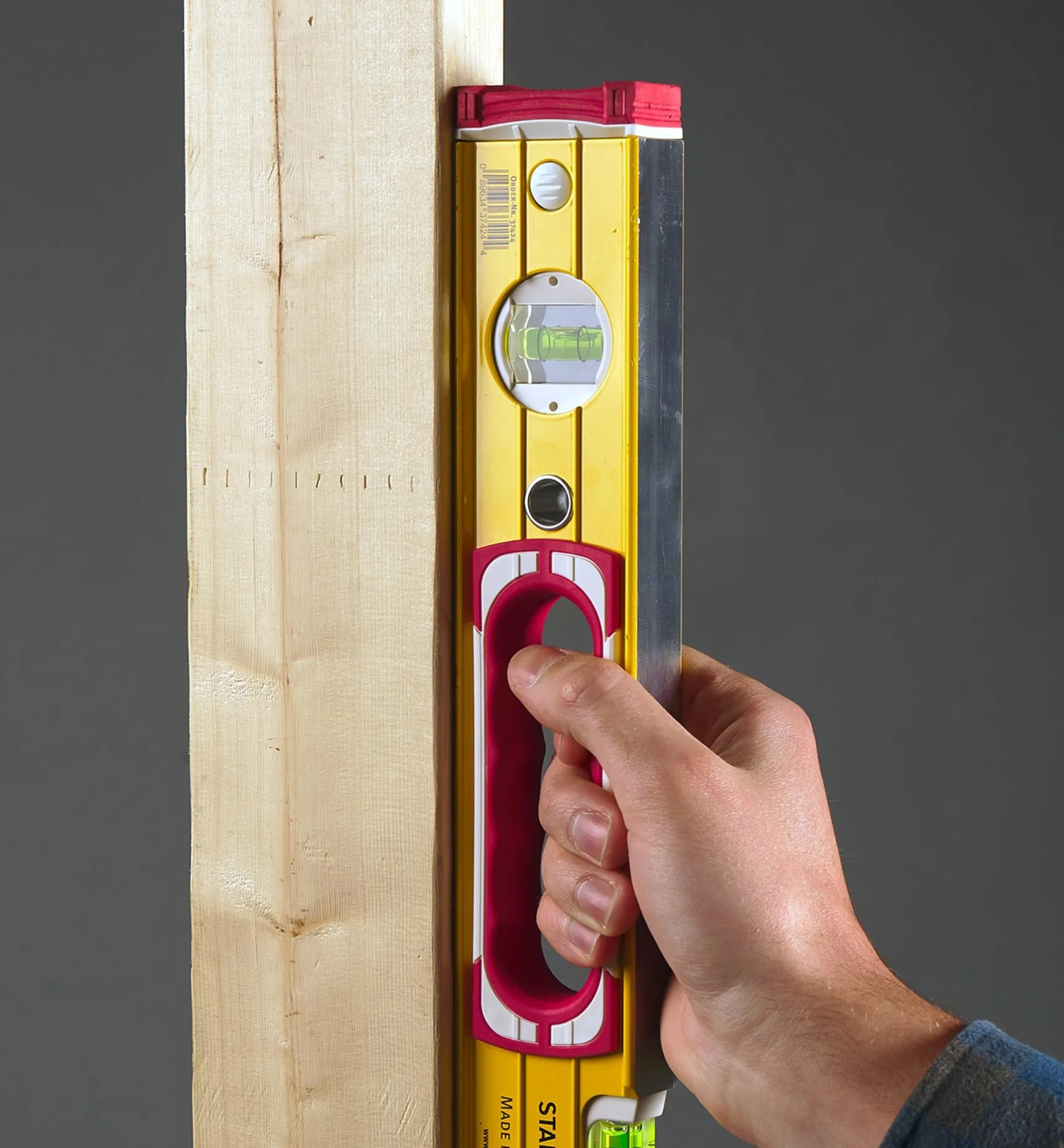 New Stabila 24" Heavy-Duty Level Marking & Measuring
