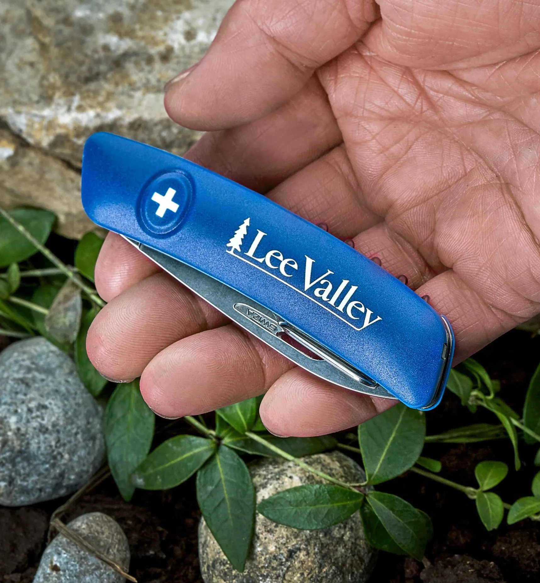 Best Swiss Multi-Tool Tick Remover Hand Tools