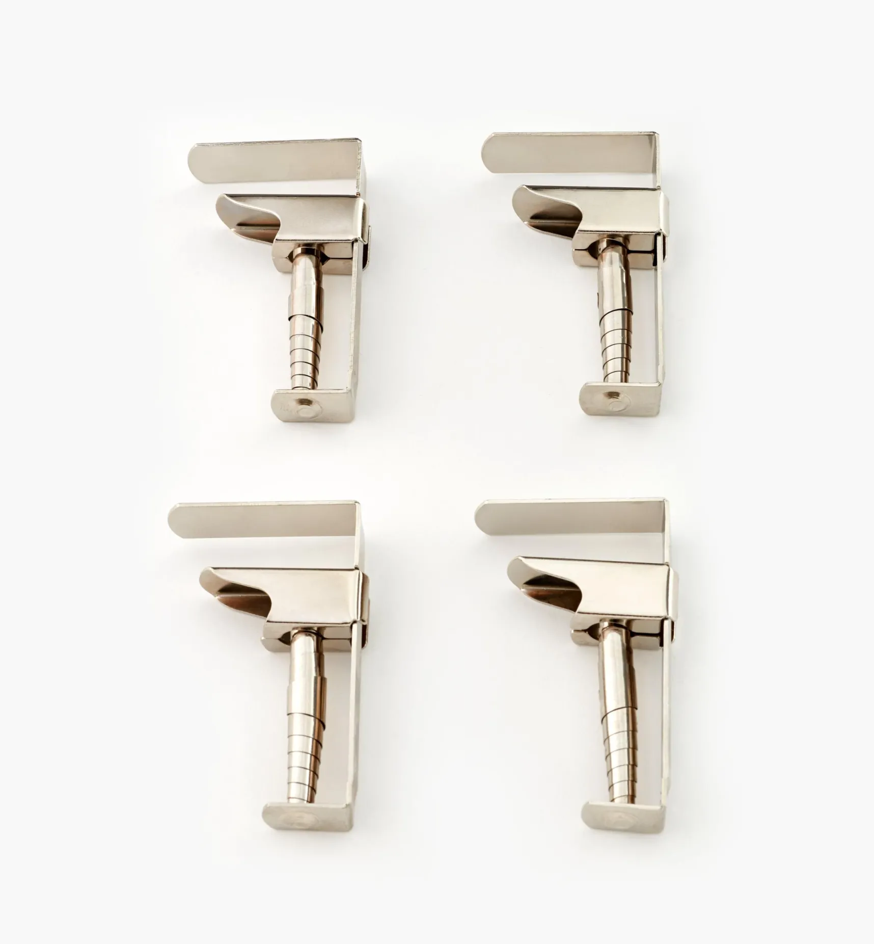 New Tablecloth Clips Outdoor Living