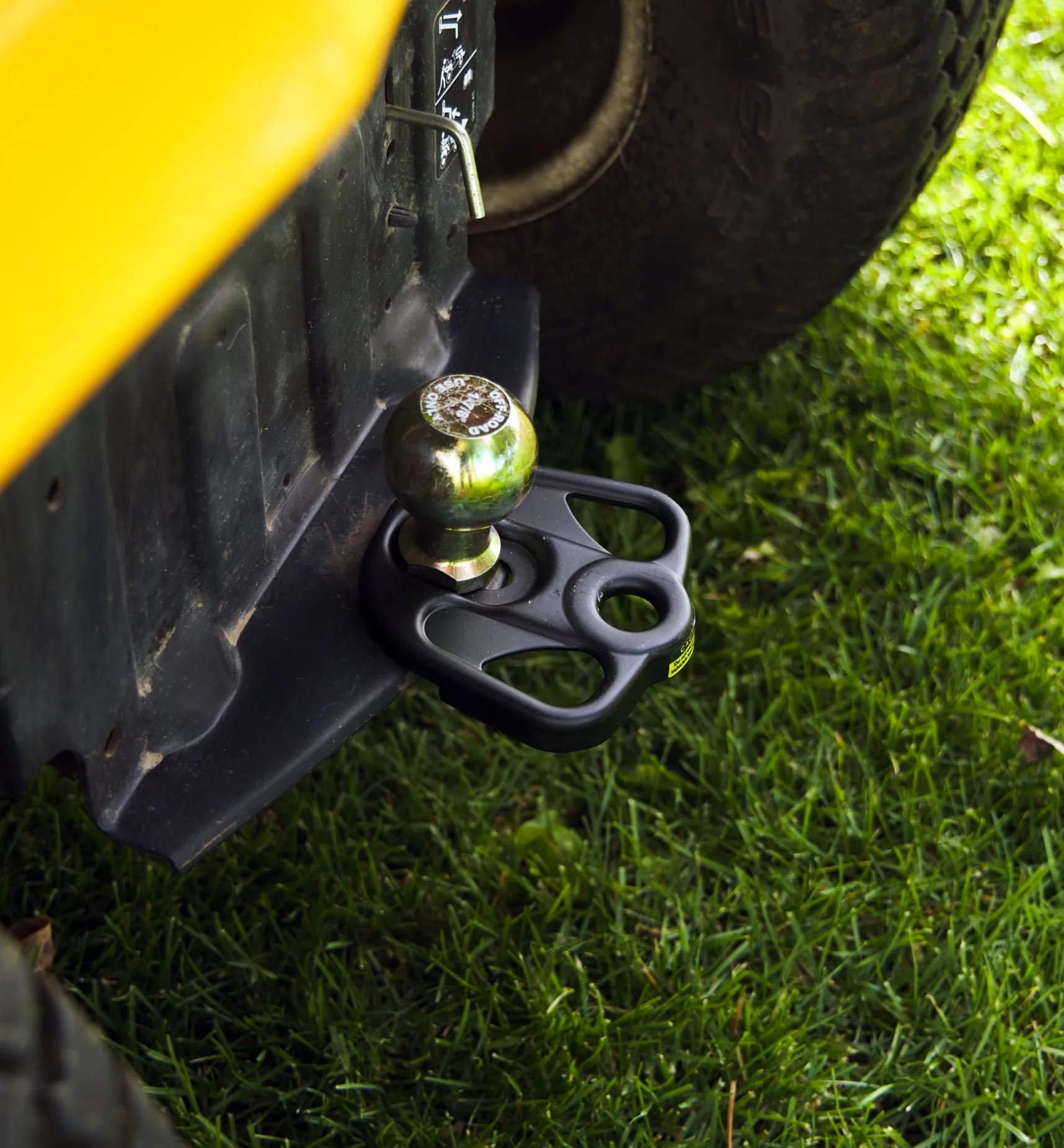 New Three-Way Hitch Plate Lawn Care