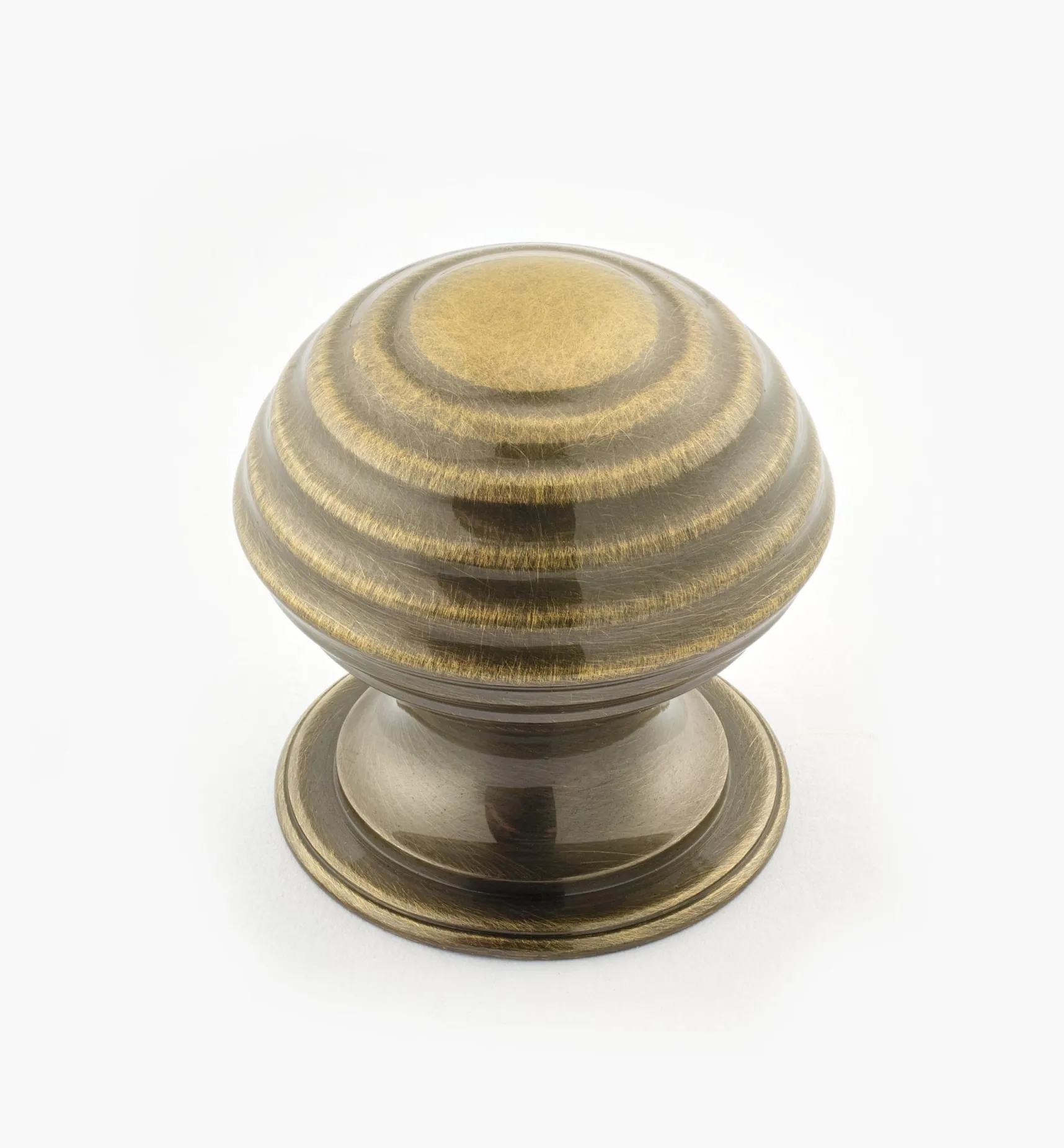 Outlet Turned Brass Ridged Knobs Knobs