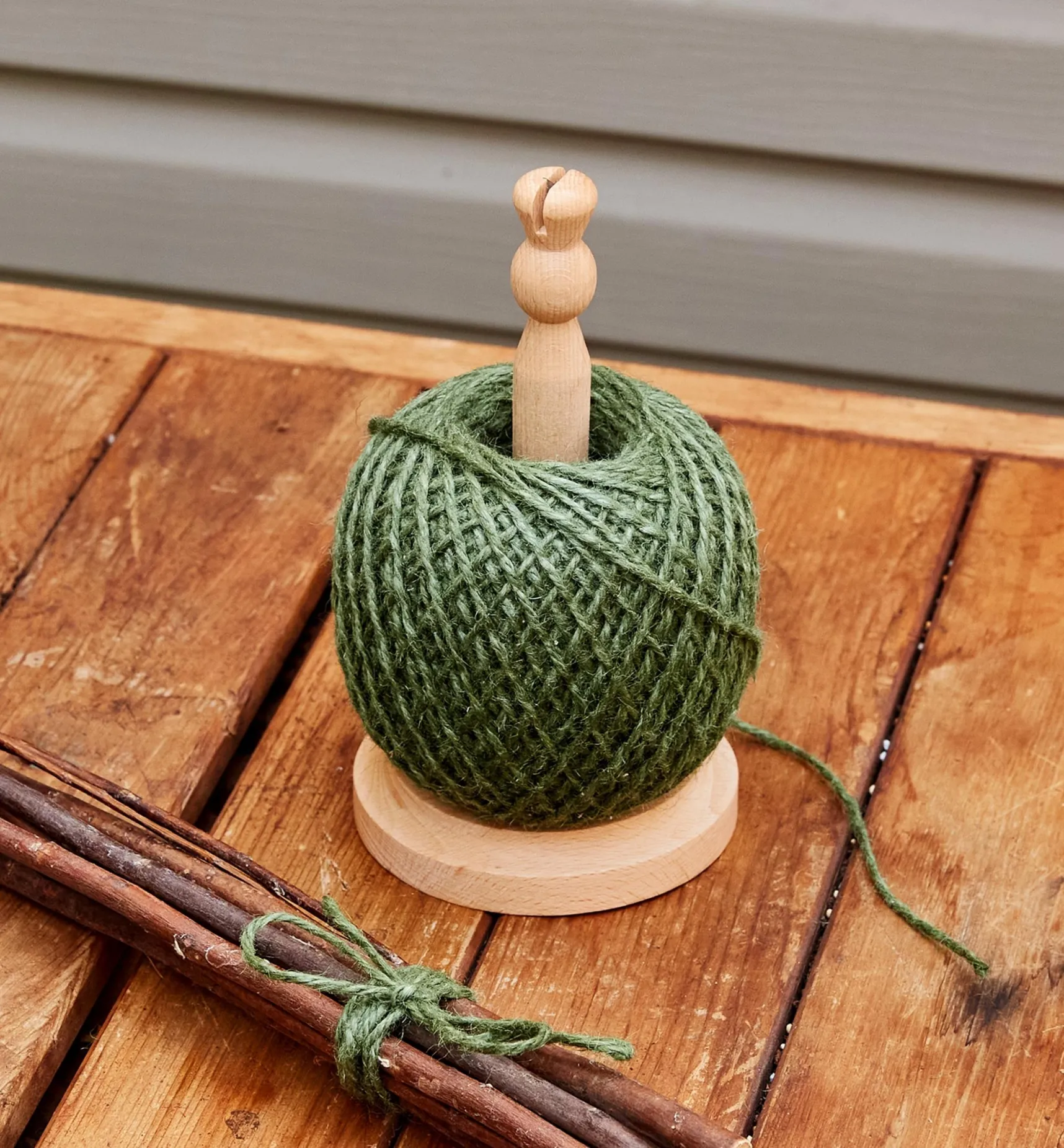 New Twine Dispenser With Cutter Ties & Clips