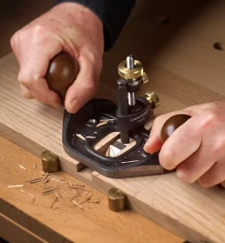 Online Veritas Large Router Plane Routing