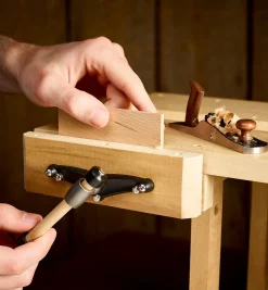 Clearance Veritas Miniature Bench Vise Workshop