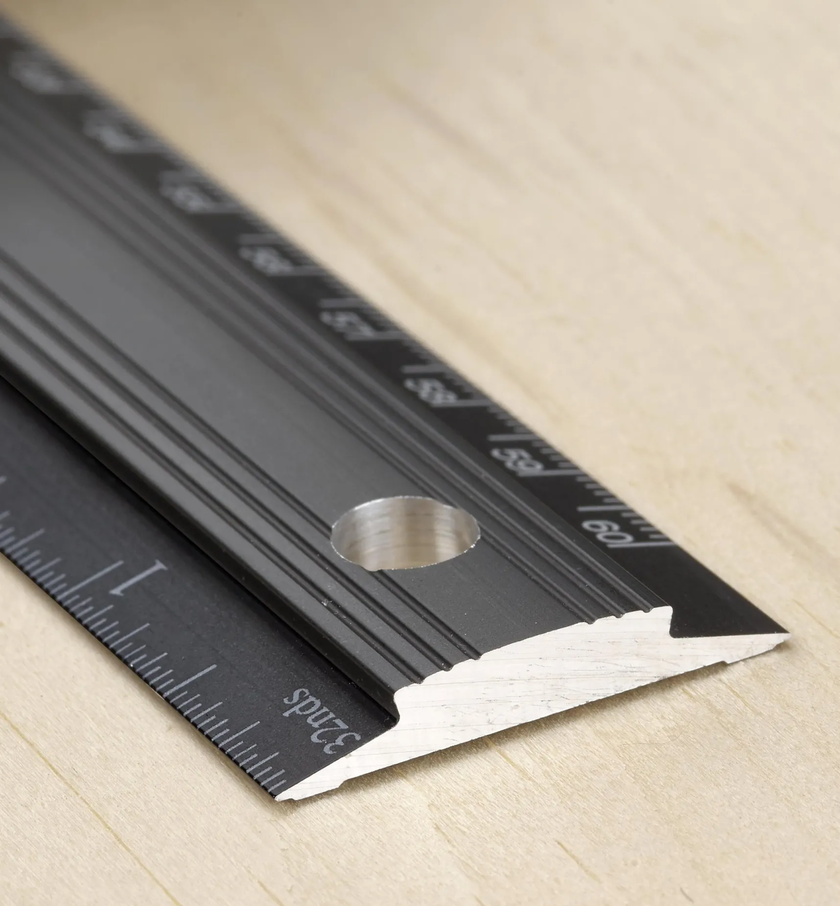 Sale Veritas 24"/600mm Bench Rule Marking & Measuring