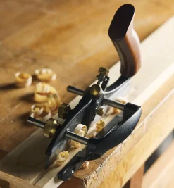 Clearance Veritas Right-Hand Small Plow Plane Planes