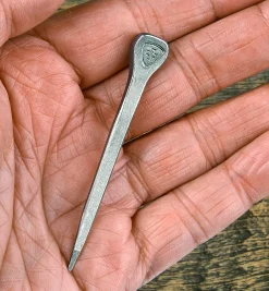 Hot Vintage Horseshoe Nails Fasteners