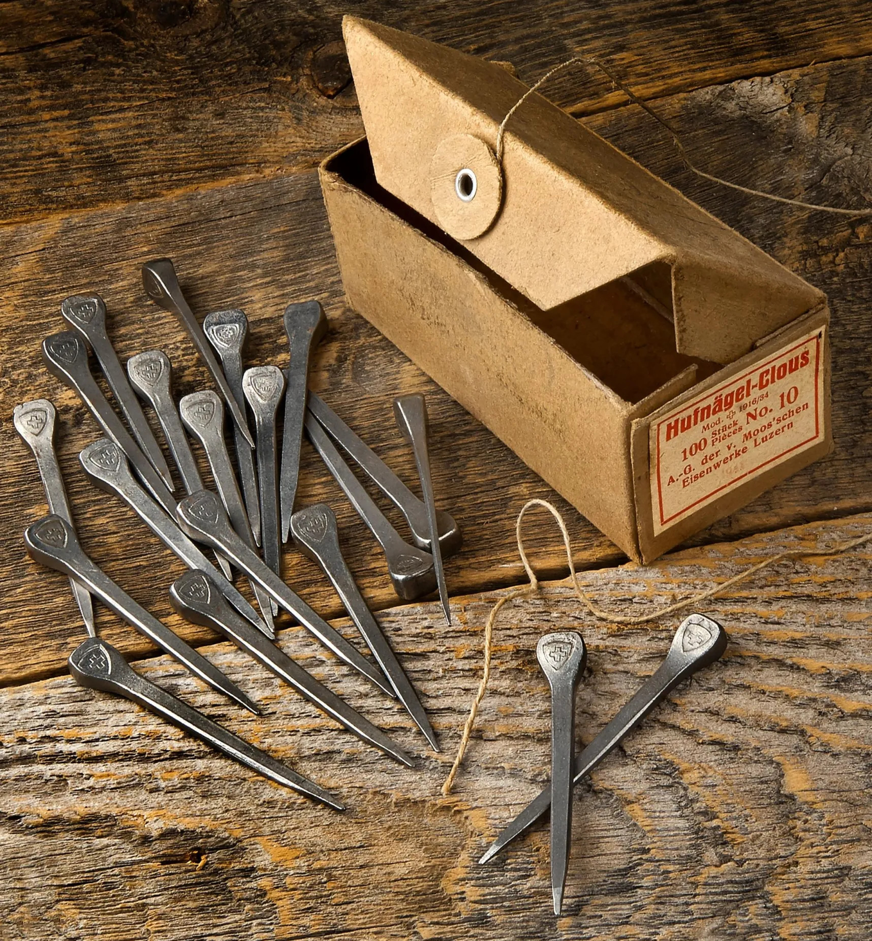 Hot Vintage Horseshoe Nails Fasteners