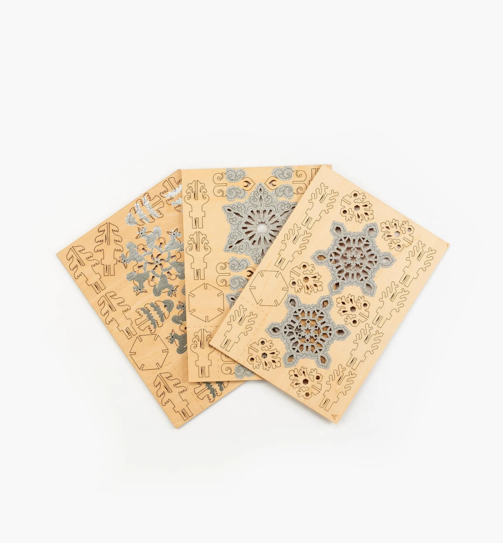 Discount Wooden Snowflake Ornaments Kit Décor